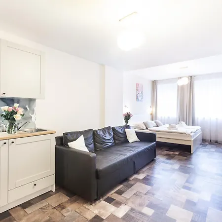 U Zamku Апартаменты *